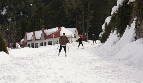 Skiing & Beginners’ Lessons
