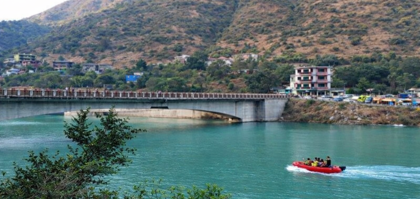 Skiing & Beginners’ Lessons